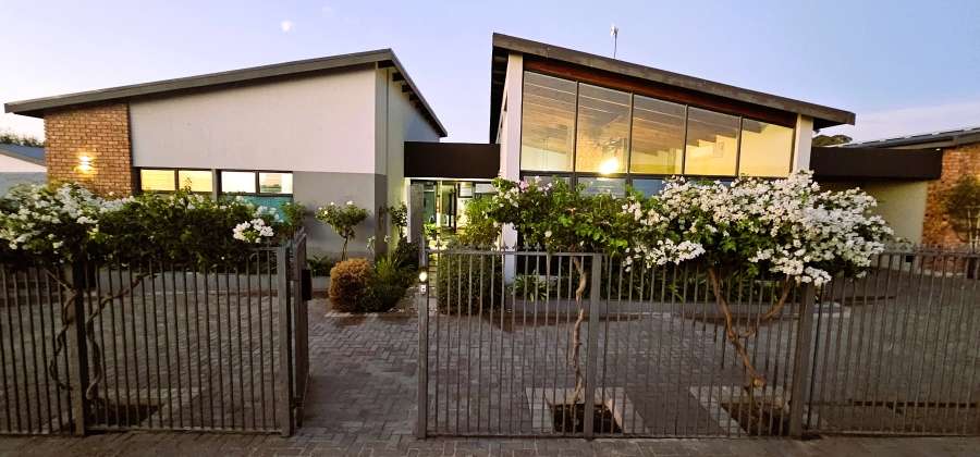 3 Bedroom Property for Sale in Hopefield Western Cape
